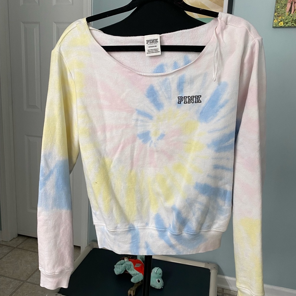 Tie-dye sweatshirt